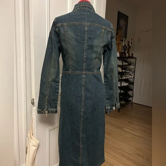 Women's Blue Denim Jean Jacket - Picture 4 of 4